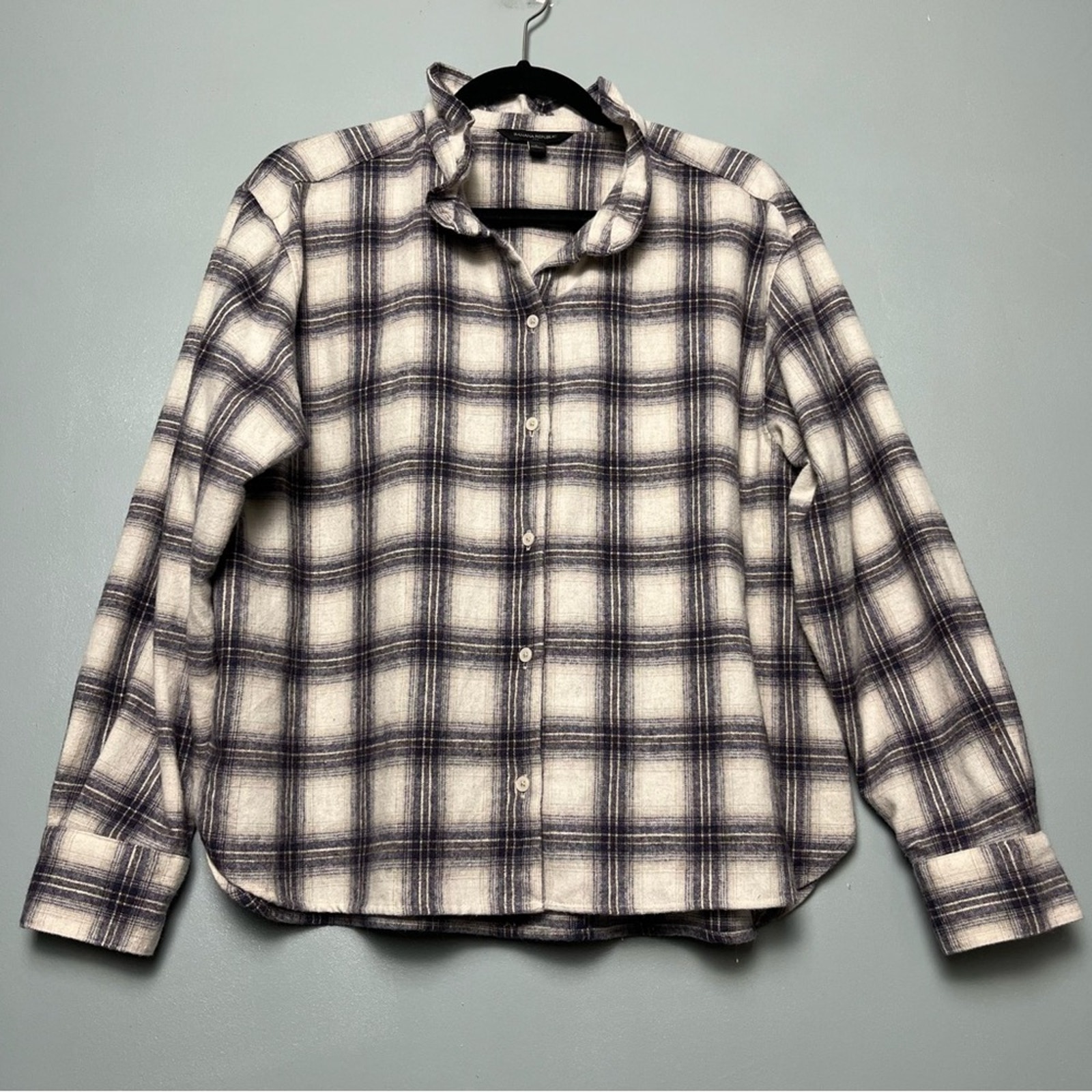 Banana Republic Wool Blend Ruffle Collar Flannel Shirt Gray Plaid Women’s Size L
